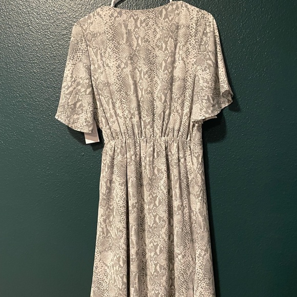 Snake skin wrap dress - Picture 3 of 4